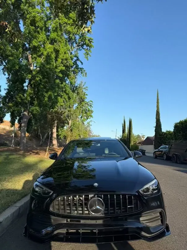 Mercedes-AMG C43 front grille